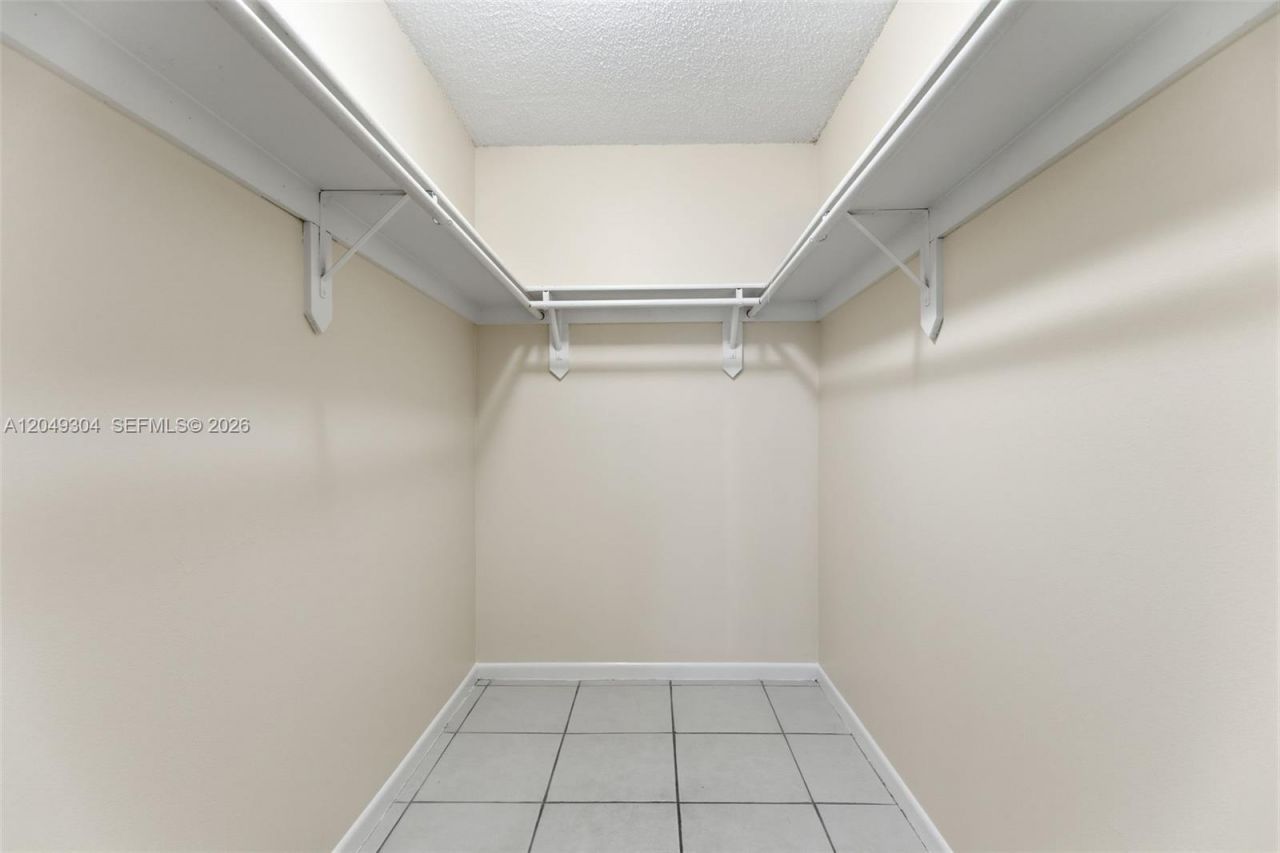 10425 SW 112th Ave , Unit 302, Miami, FL 33176 Photo