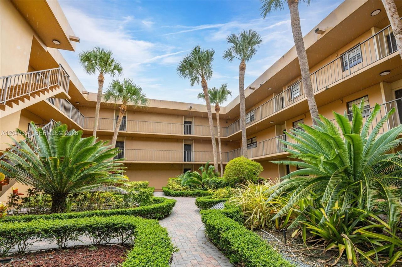 10425 SW 112th Ave, Unit 302, Miami, FL 33176 Photo