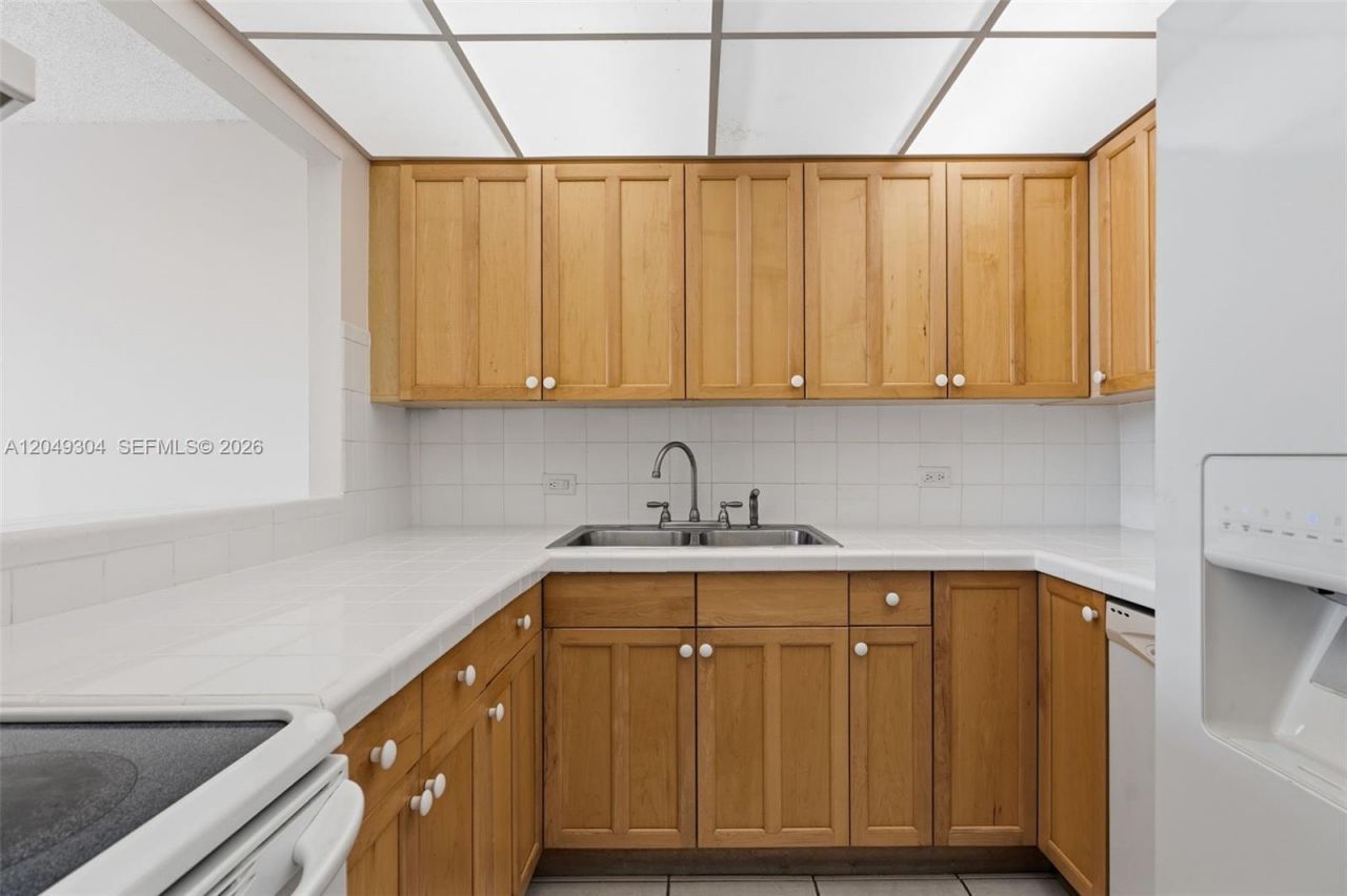 10425 SW 112th Ave, Unit 302, Miami, FL 33176 Photo