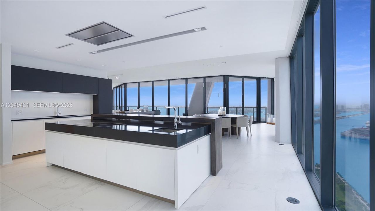 1000 Biscayne Blvd , Unit 4401, Miami, FL 33132 Photo