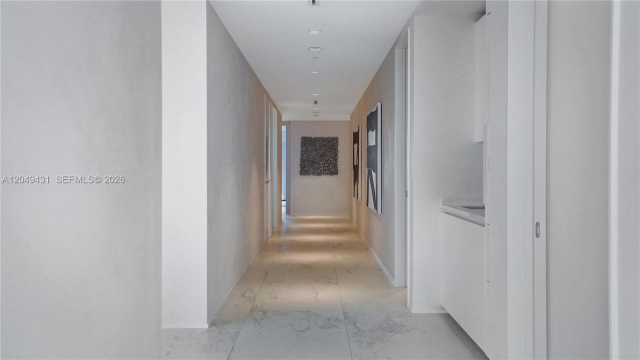 1000 Biscayne Blvd , Unit 4401, Miami, FL 33132 Photo