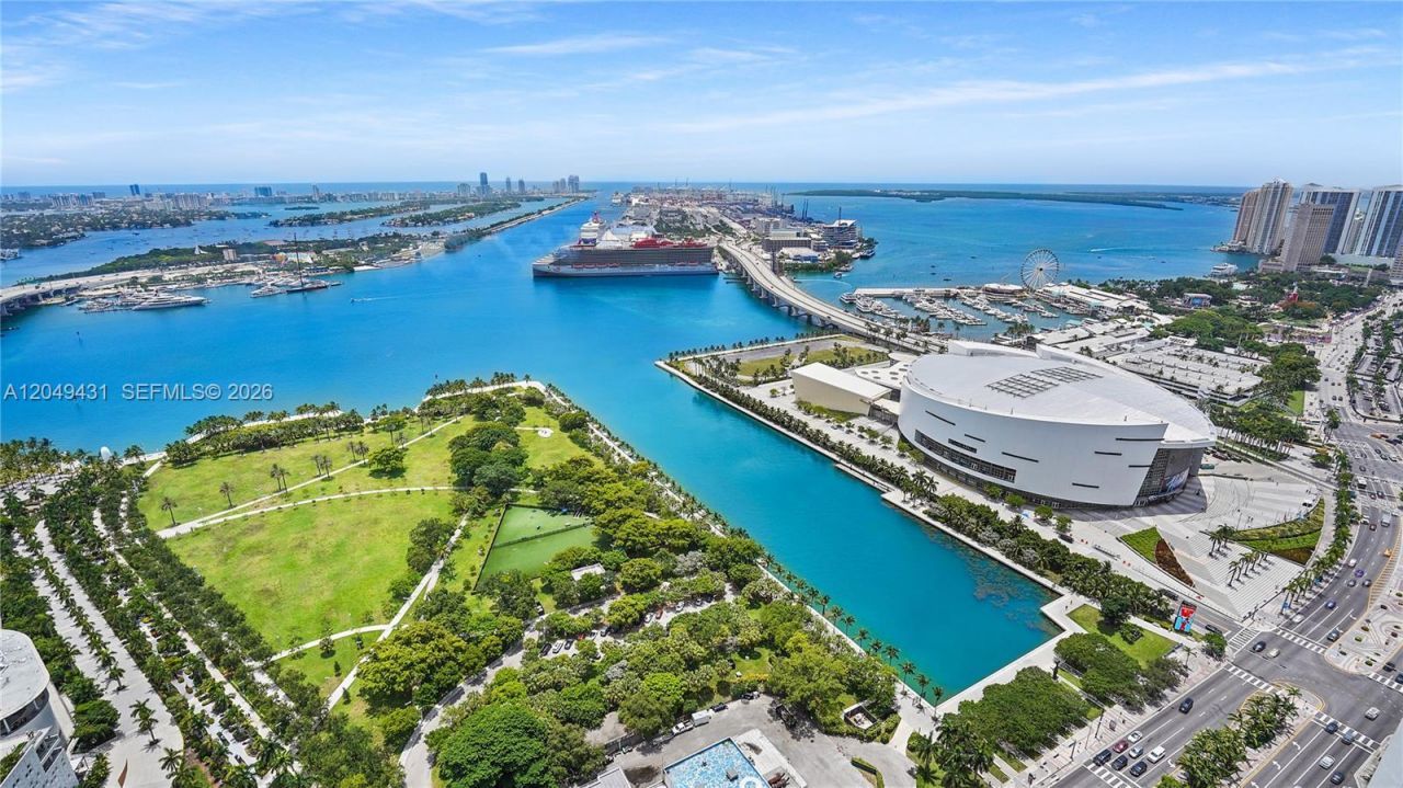 1000 Biscayne Blvd , Unit 4401, Miami, FL 33132 Photo