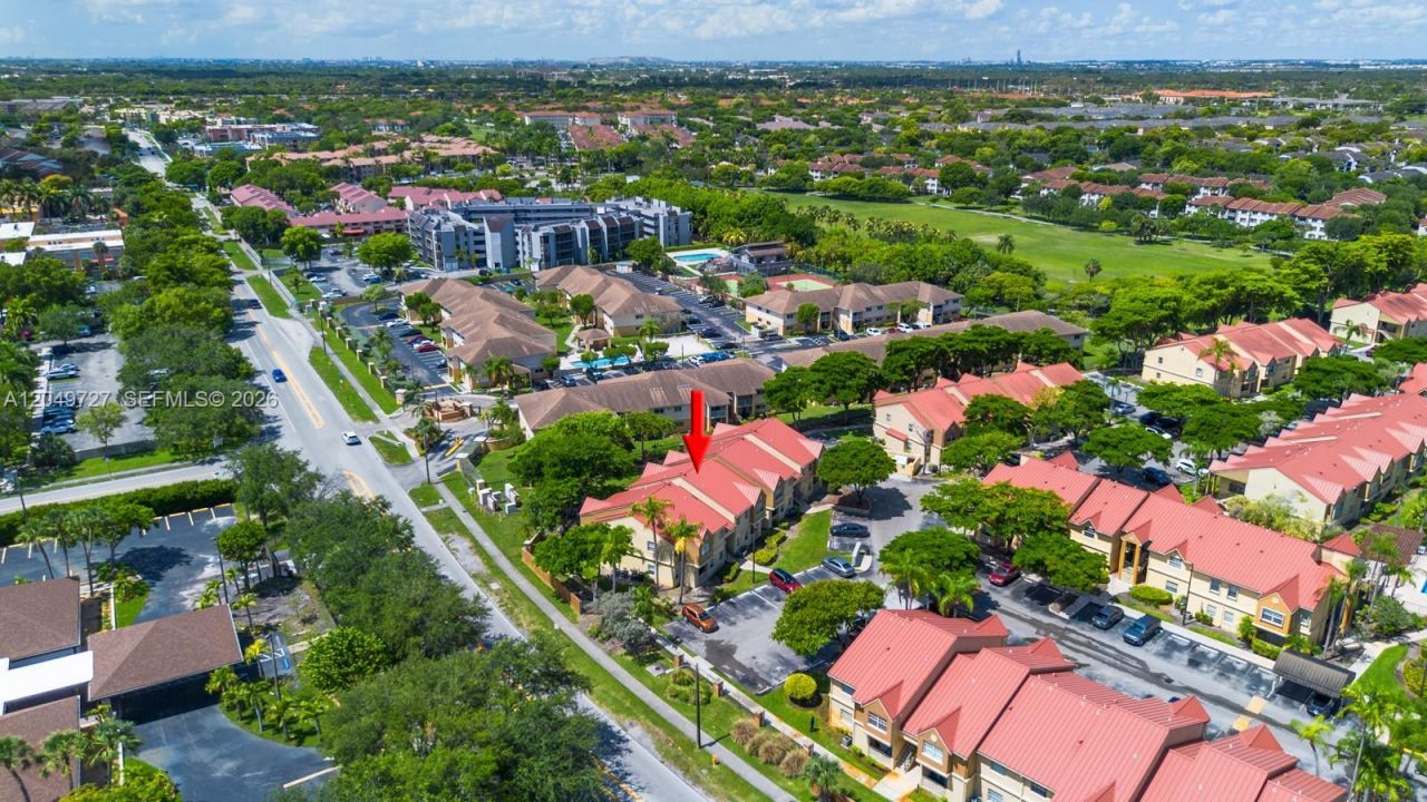 18308 NW 68th Ave , Unit B, Hialeah, FL 33015 Photo