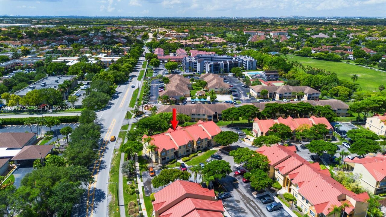 18308 NW 68th Ave , Unit B, Hialeah, FL 33015 Photo