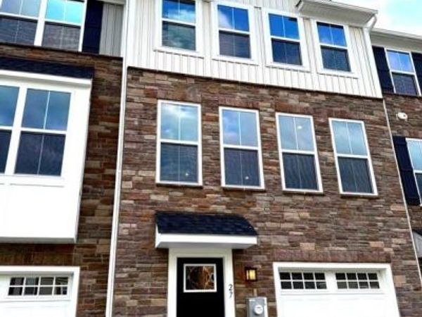 27 FOXWOOD DR, HAINESPORT, NJ 08036