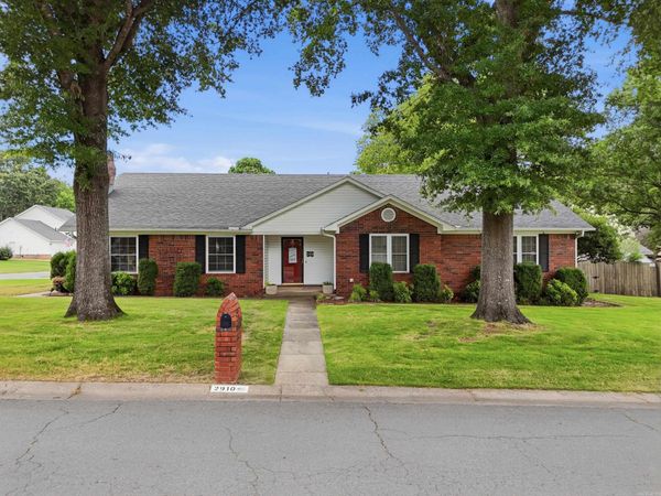 2910 Wicket Street, Conway, AR 72034