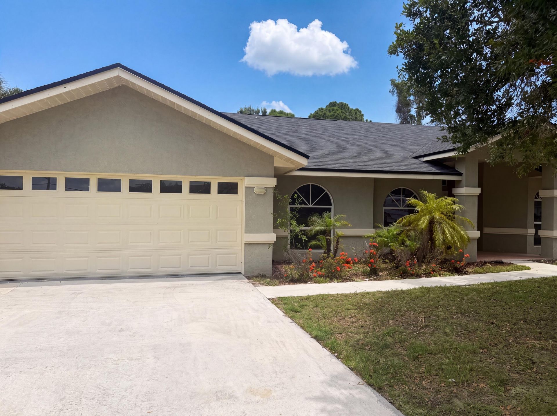 711 SE Celtic Avenue, Port Saint Lucie, FL 34983 Photo