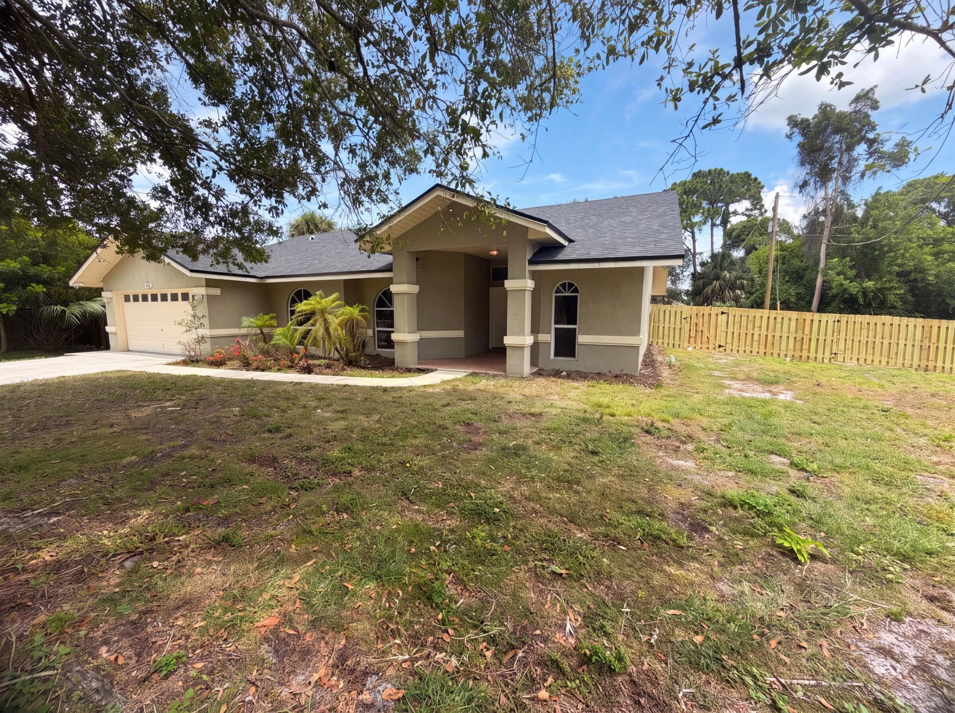 711 SE Celtic Avenue, Port Saint Lucie, FL 34983 Photo