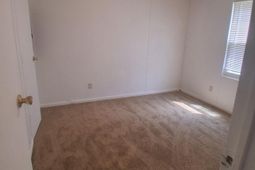 139 Speedway Court photo 4