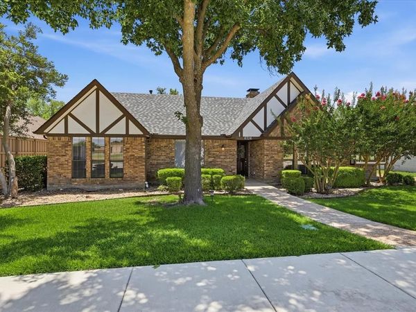 6706 La Manga Drive, Dallas, TX 75248