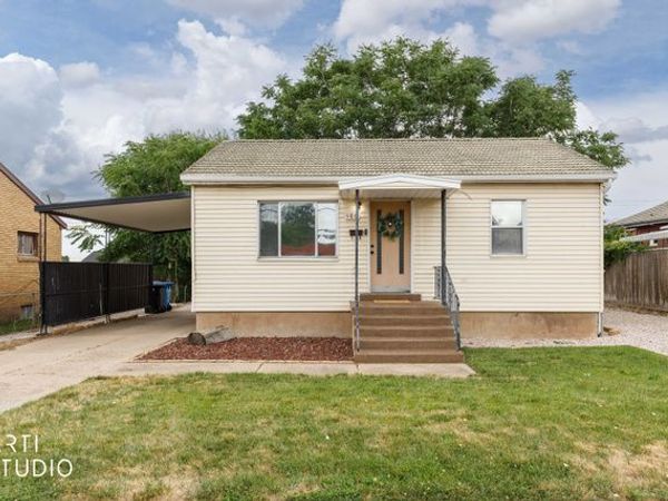 186 W 4800 S, Washington Terrace, UT 84405