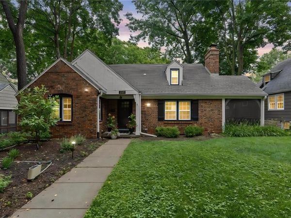 6839 Locust Street, Kansas City, MO 64131
