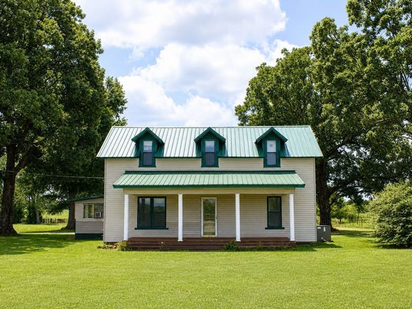 260 Campbellsville Pike, Ethridge, TN 38456