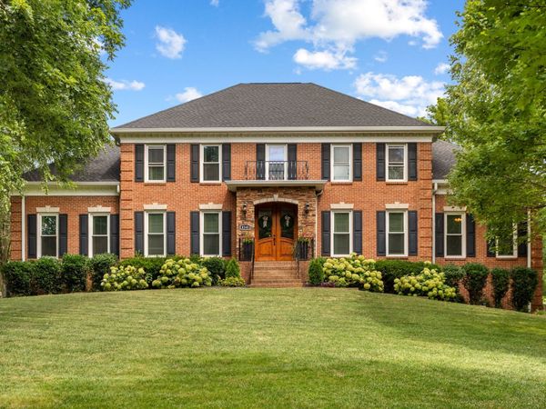 8240 Moores Ln, Brentwood, TN 37027