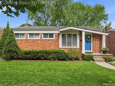 3132 MAPLEWOOD Avenue, Royal Oak, MI 48073