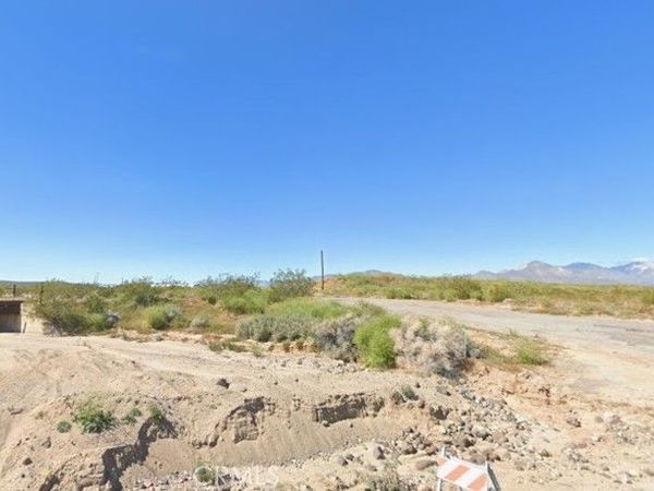 5100 Mercury Street, Inyokern, CA 93527