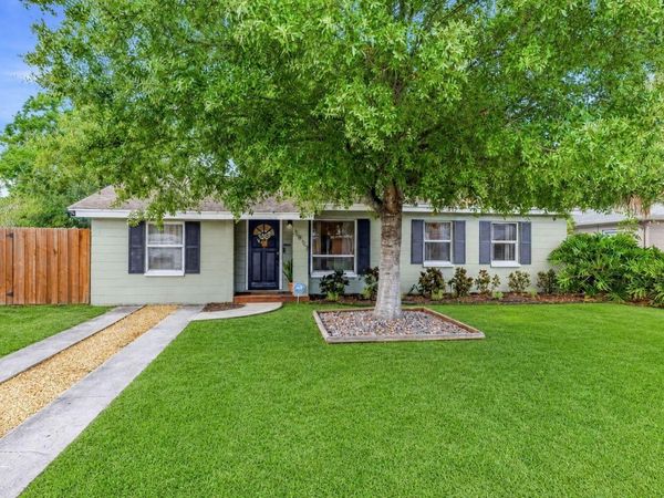 3913 W WALLACE AVENUE, TAMPA, FL 33611