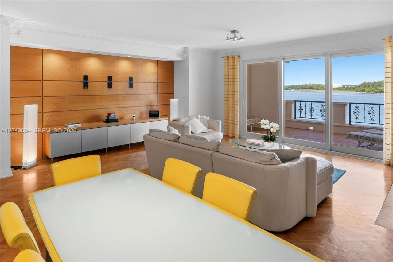 2432 Fisher Island Dr , Unit 5302, Miami Beach, FL 33109 Photo