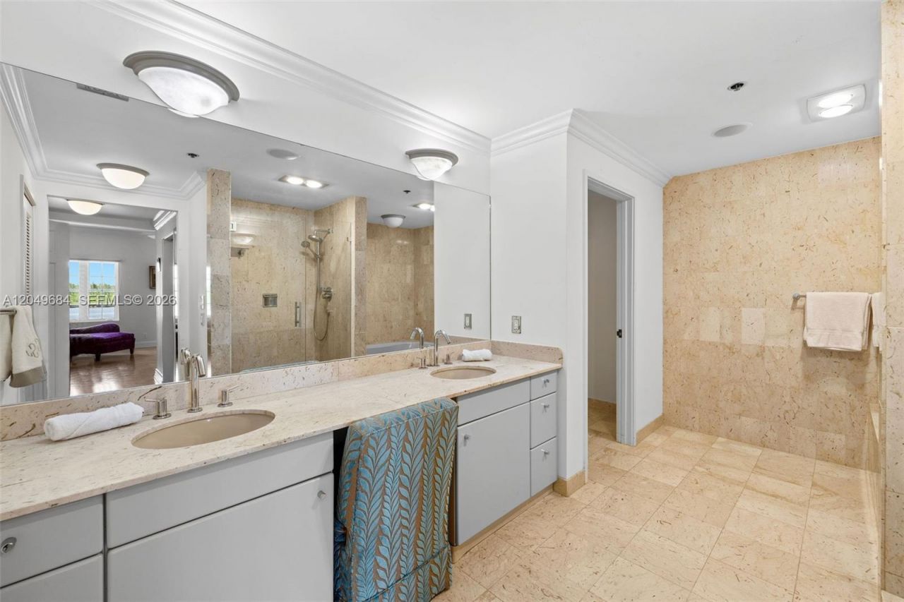 2432 Fisher Island Dr , Unit 5302, Miami Beach, FL 33109 Photo