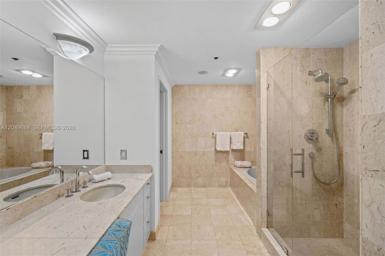 2432 Fisher Island Dr , Unit 5302, Miami Beach, FL 33109 Photo