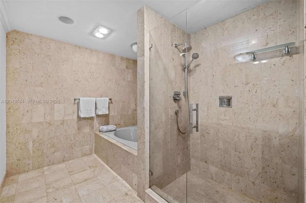2432 Fisher Island Dr , Unit 5302, Miami Beach, FL 33109 Photo
