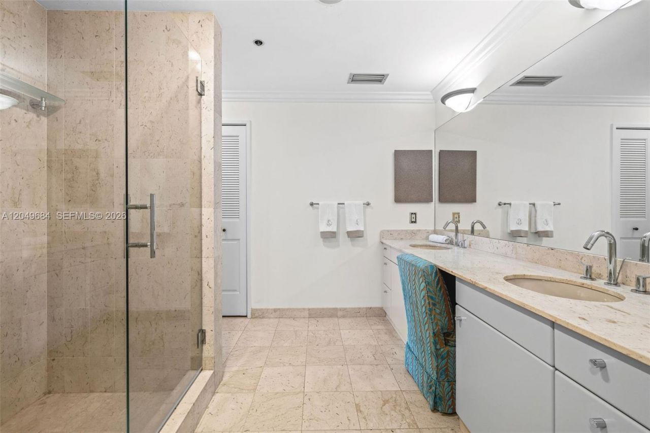 2432 Fisher Island Dr , Unit 5302, Miami Beach, FL 33109 Photo