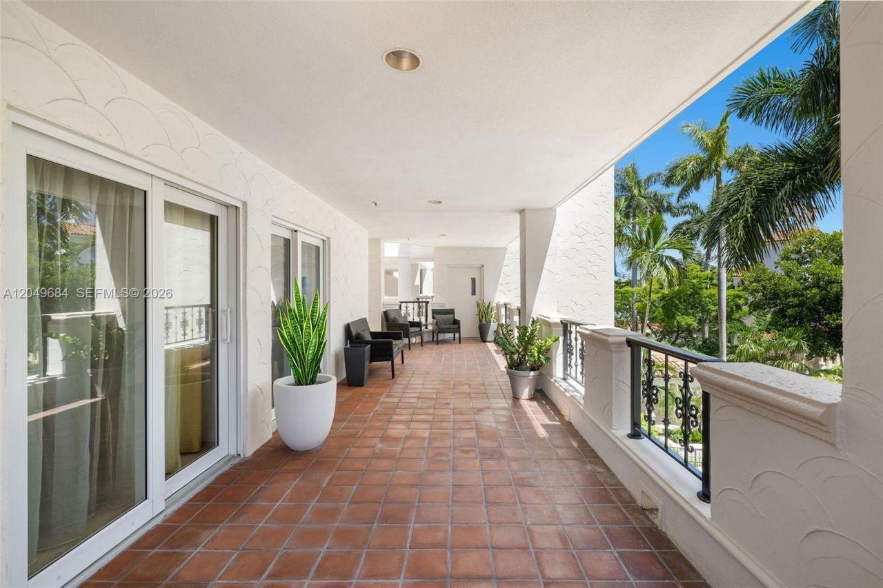 2432 Fisher Island Dr , Unit 5302, Miami Beach, FL 33109 Photo