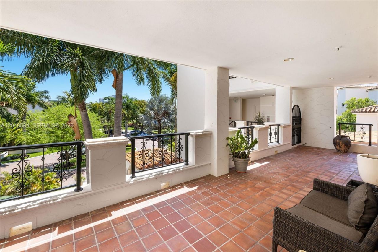 2432 Fisher Island Dr , Unit 5302, Miami Beach, FL 33109 Photo