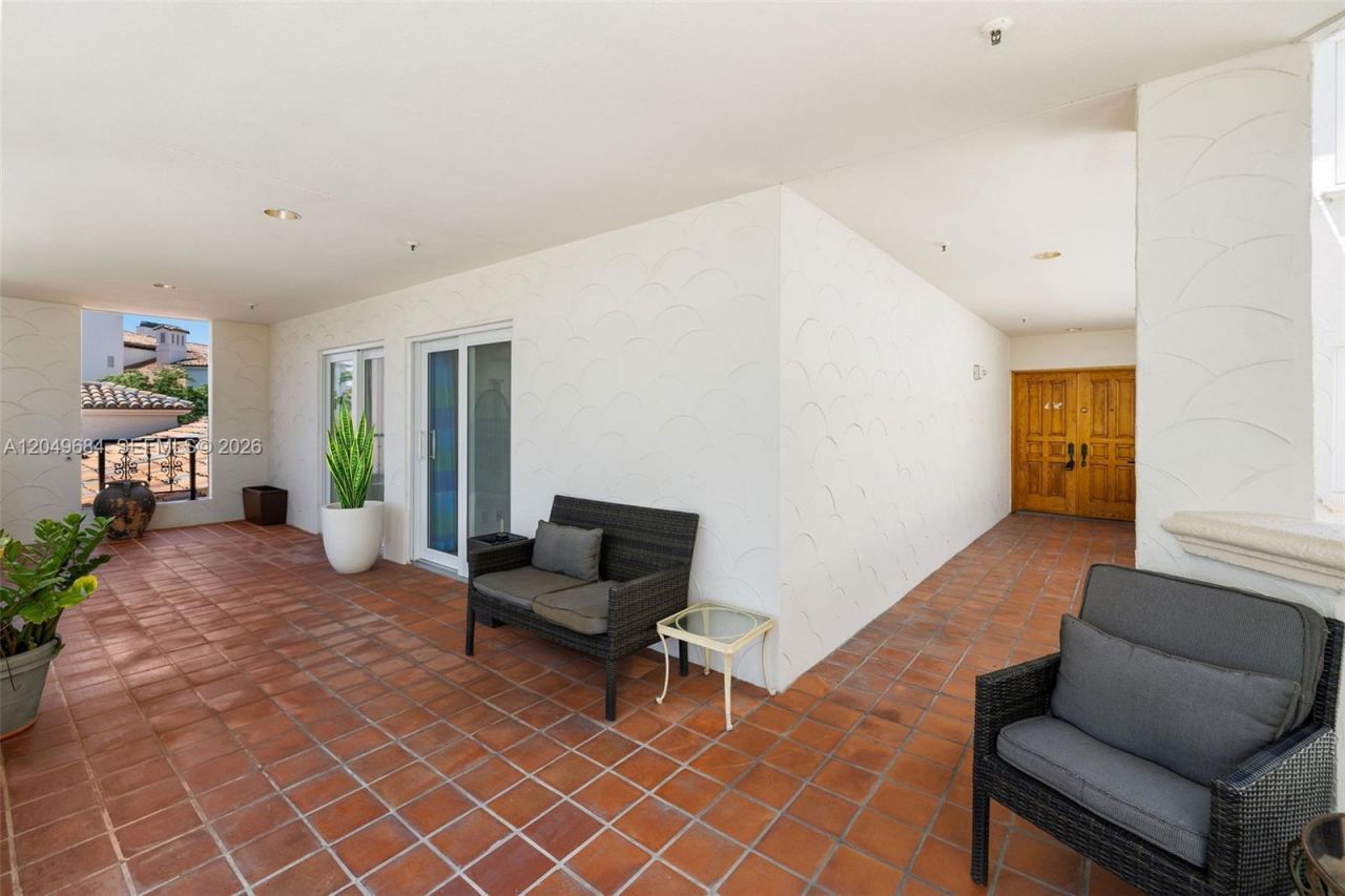 2432 Fisher Island Dr , Unit 5302, Miami Beach, FL 33109 Photo