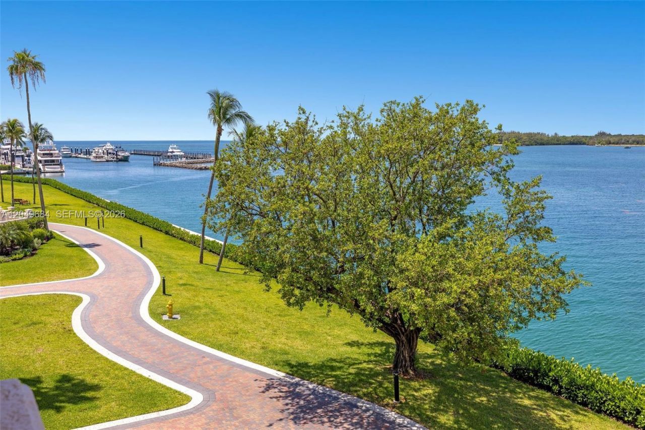 2432 Fisher Island Dr , Unit 5302, Miami Beach, FL 33109 Photo