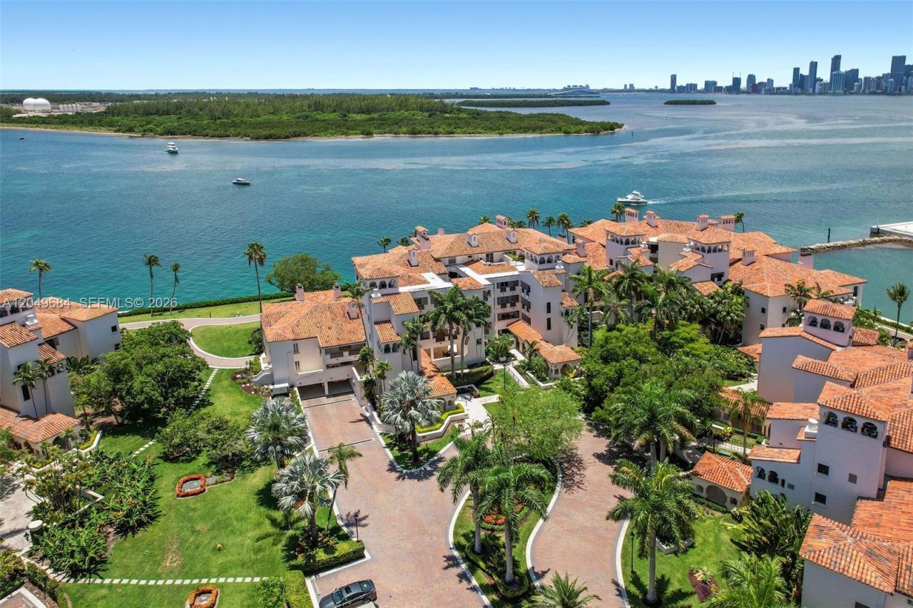 2432 Fisher Island Dr , Unit 5302, Miami Beach, FL 33109 Photo