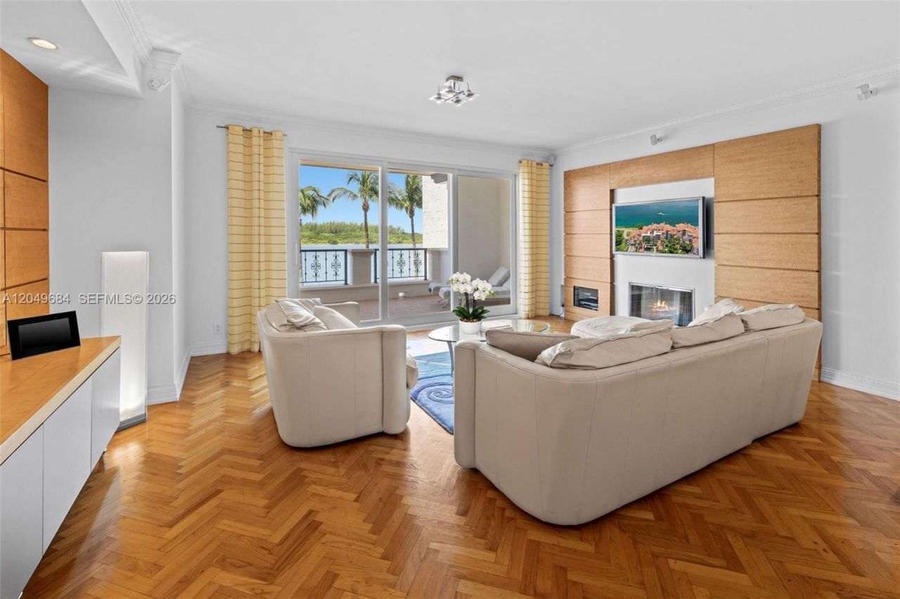 2432 Fisher Island Dr , Unit 5302, Miami Beach, FL 33109 Photo