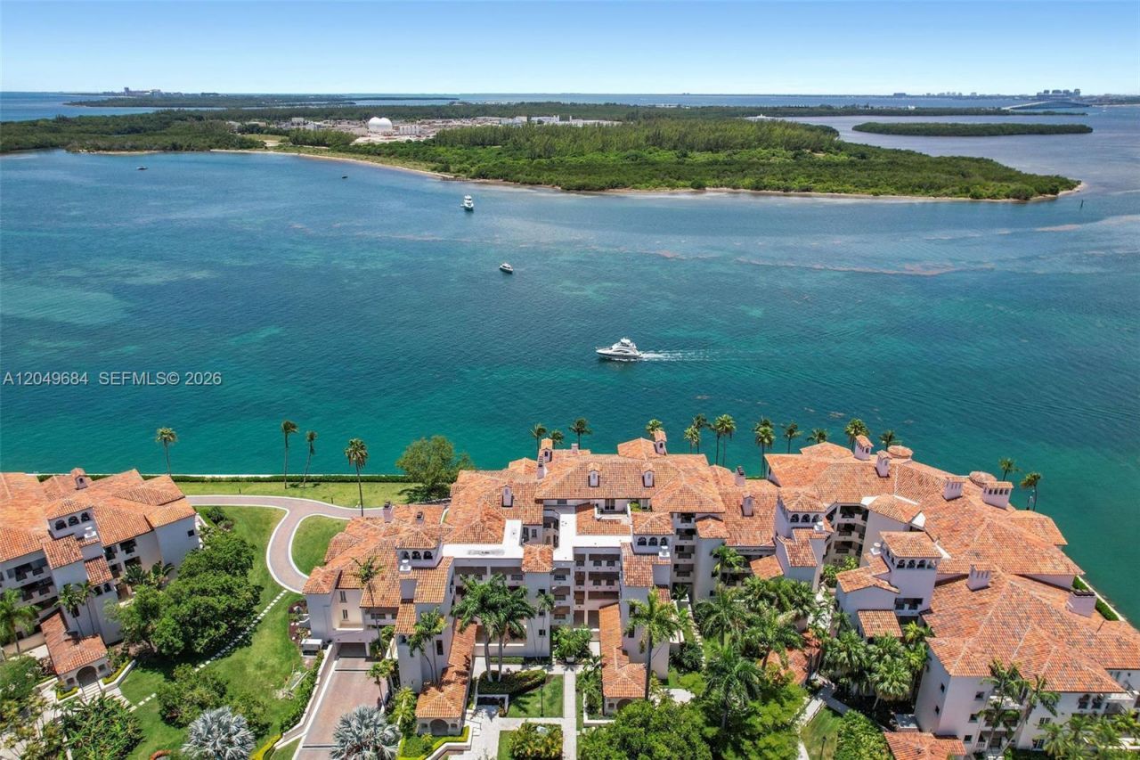 2432 Fisher Island Dr , Unit 5302, Miami Beach, FL 33109 Photo