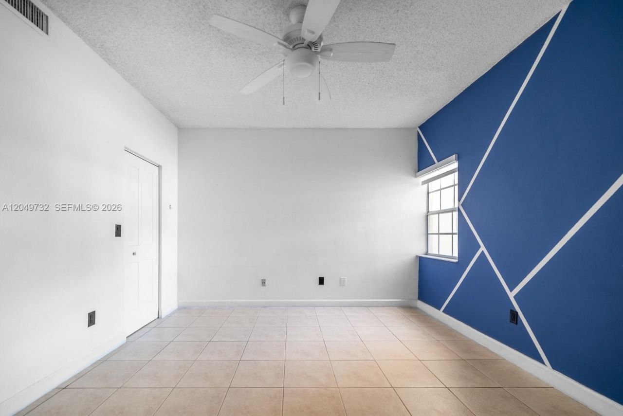 18308 NW 68th Ave , Unit B, Hialeah, FL 33015 Photo