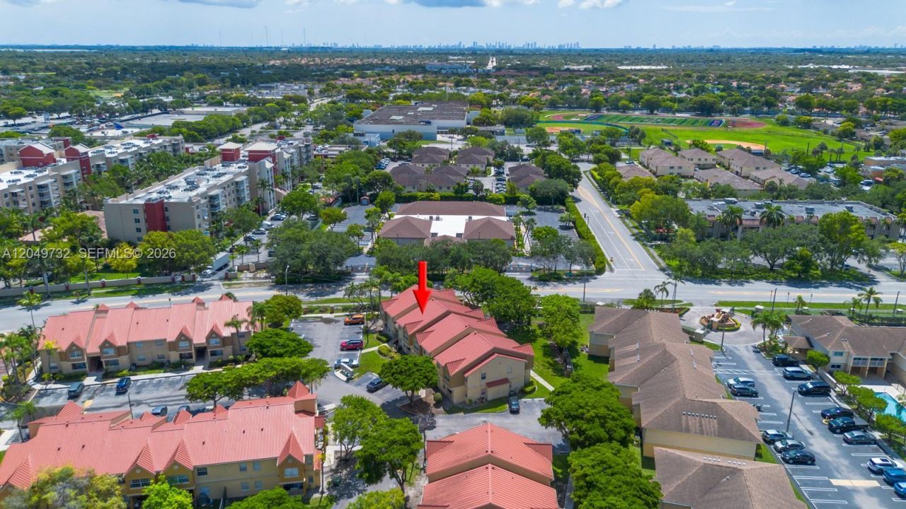18308 NW 68th Ave , Unit B, Hialeah, FL 33015 Photo
