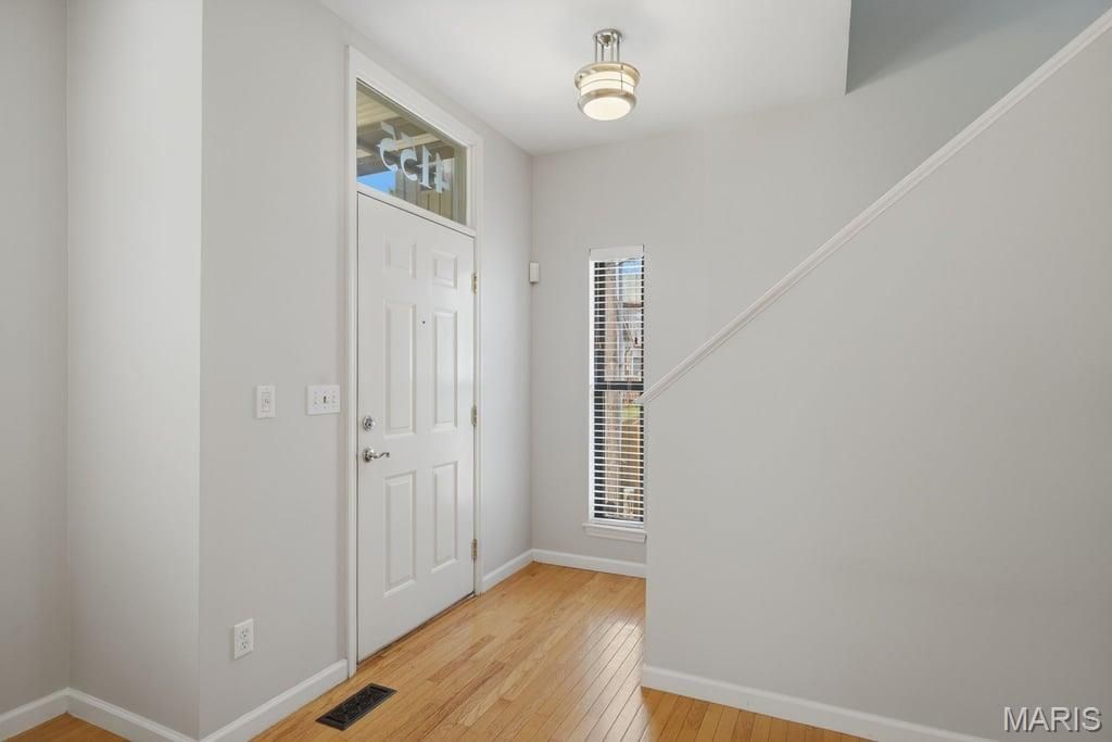 4155 Mcpherson Avenue, Saint Louis, MO 63108 Main Photo