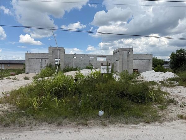1121/1123 Harold AVE S, LEHIGH ACRES, FL 33973