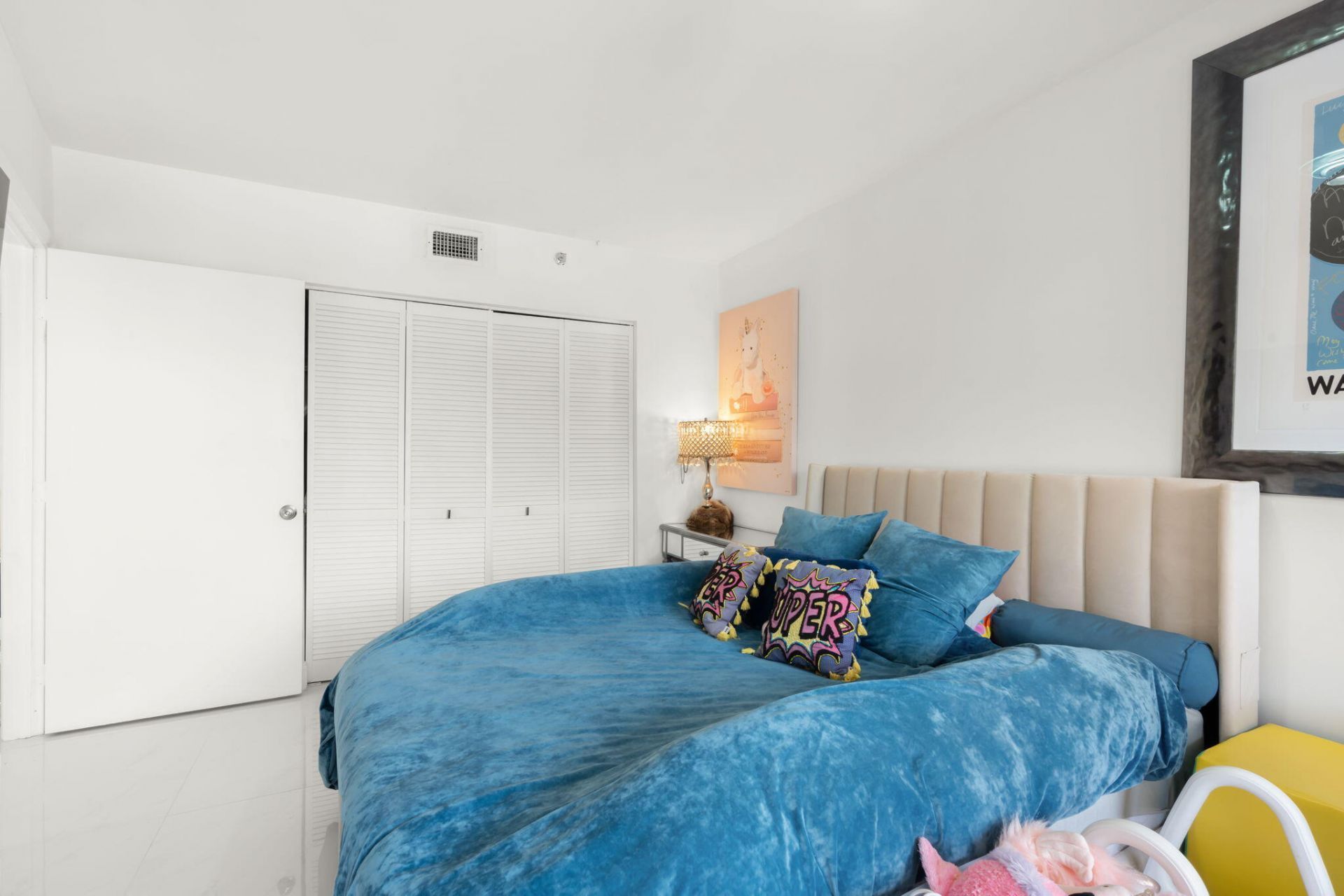 1000 E Island Boulevard, Unit 305, Aventura, FL 33160 Photo