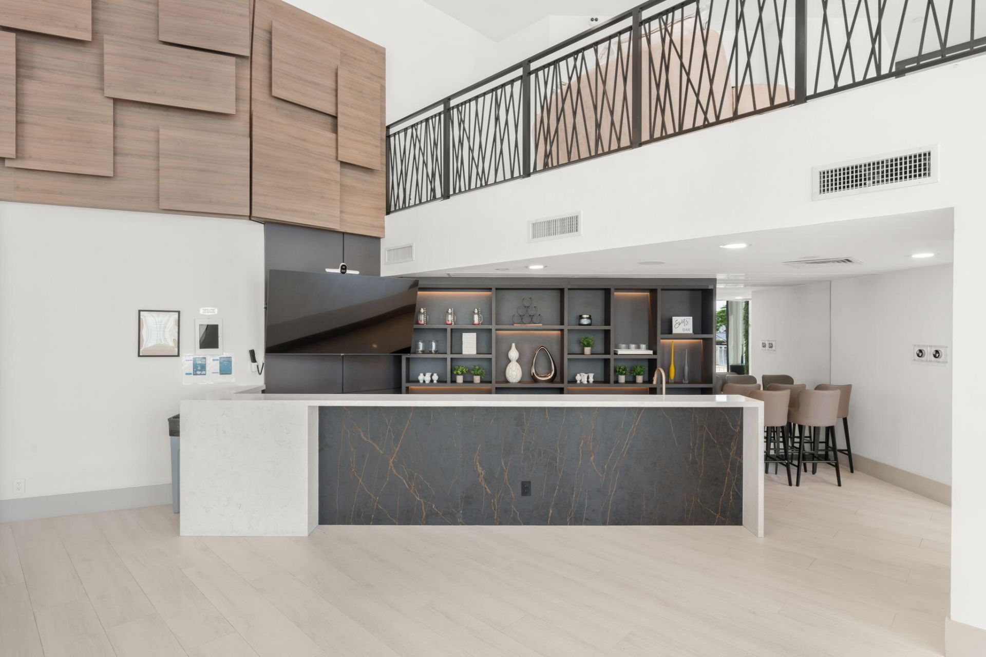 1000 E Island Boulevard, Unit 305, Aventura, FL 33160 Photo