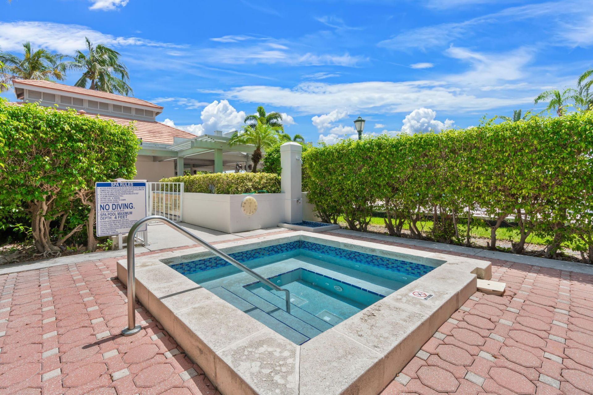1000 E Island Boulevard, Unit 305, Aventura, FL 33160 Photo