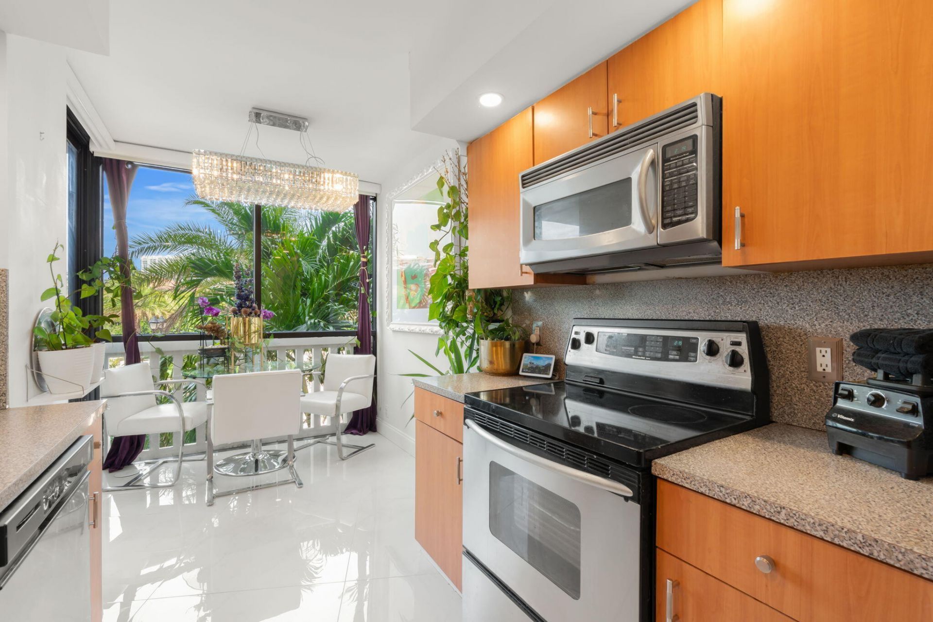 1000 E Island Boulevard, Unit 305, Aventura, FL 33160 Photo