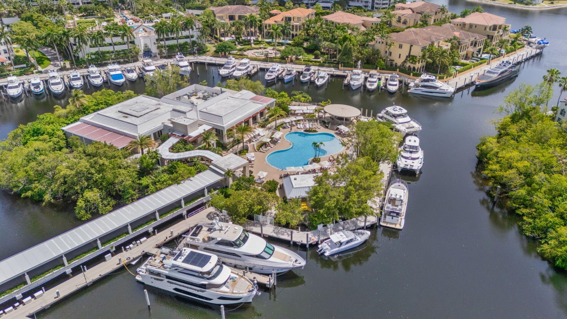 1000 E Island Boulevard, Unit 305, Aventura, FL 33160 Photo