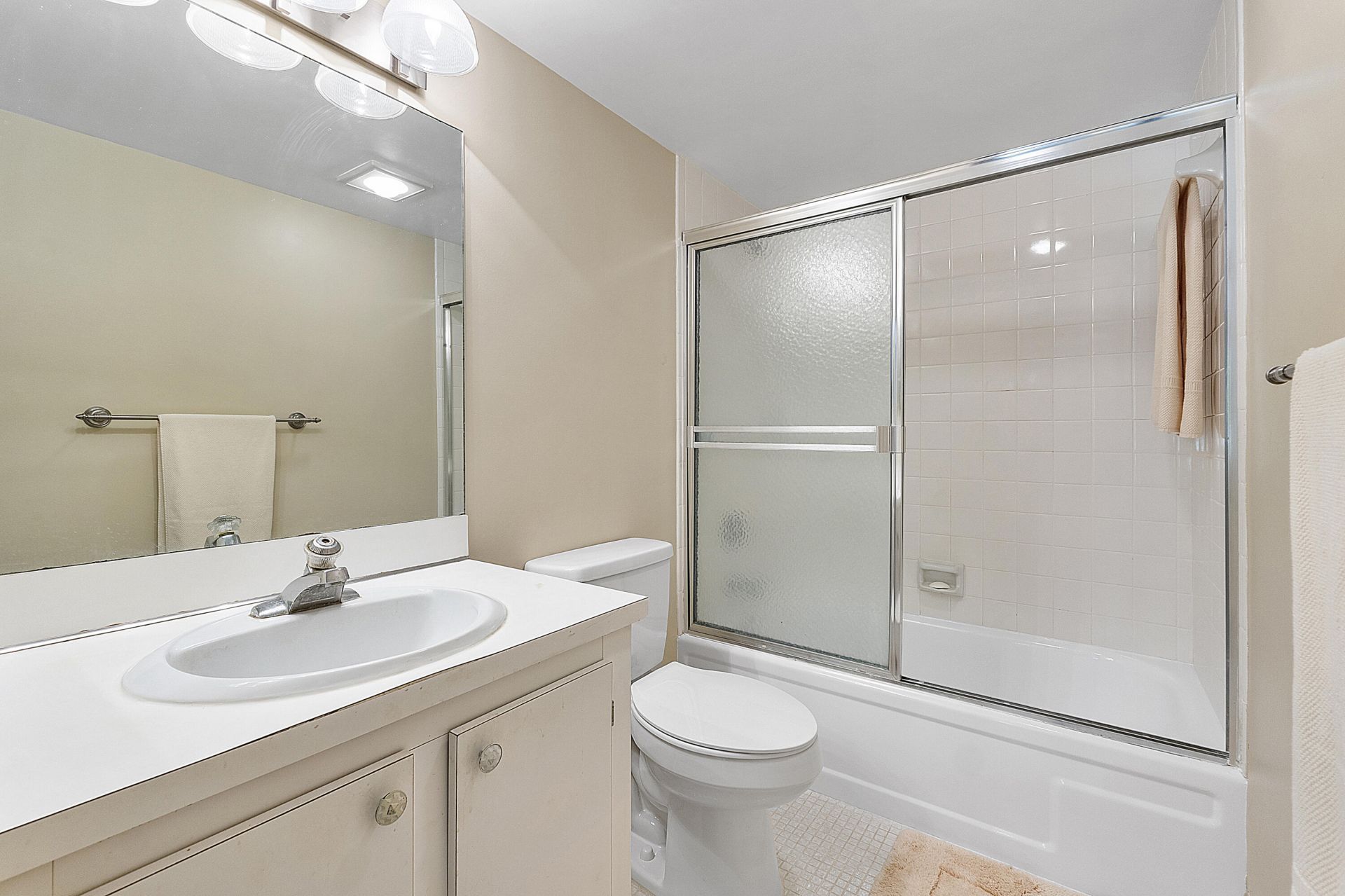 5530 NW 44th Street, Unit 216c, Lauderhill, FL 33319 Photo