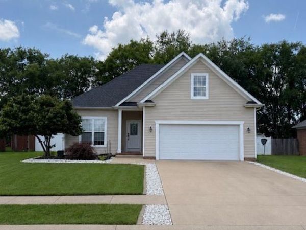 677 Springfield Boulevard , Bowling Green, KY 42104