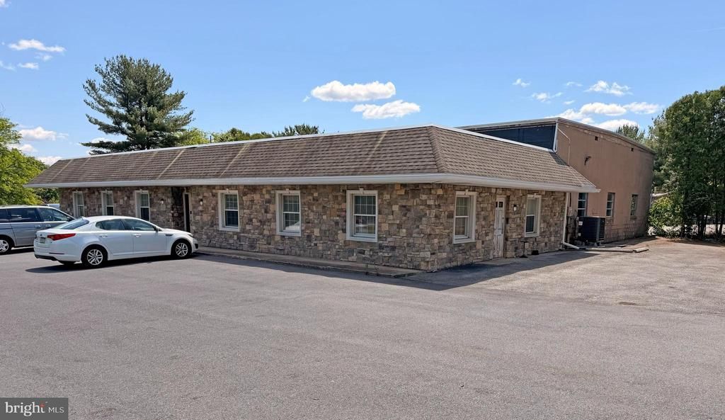 4140 SAND SPRING ROAD , SCHNECKSVILLE, PA 18078