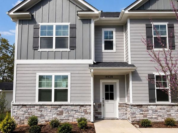 4638 Dogwood Place , Charlotte, NC 28212