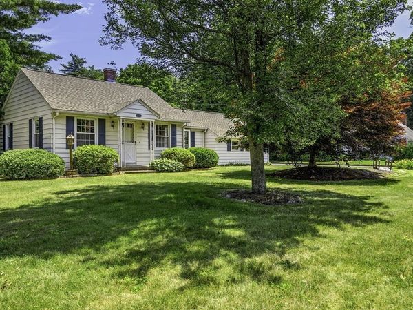 1855 Parker St, Springfield, MA 01128