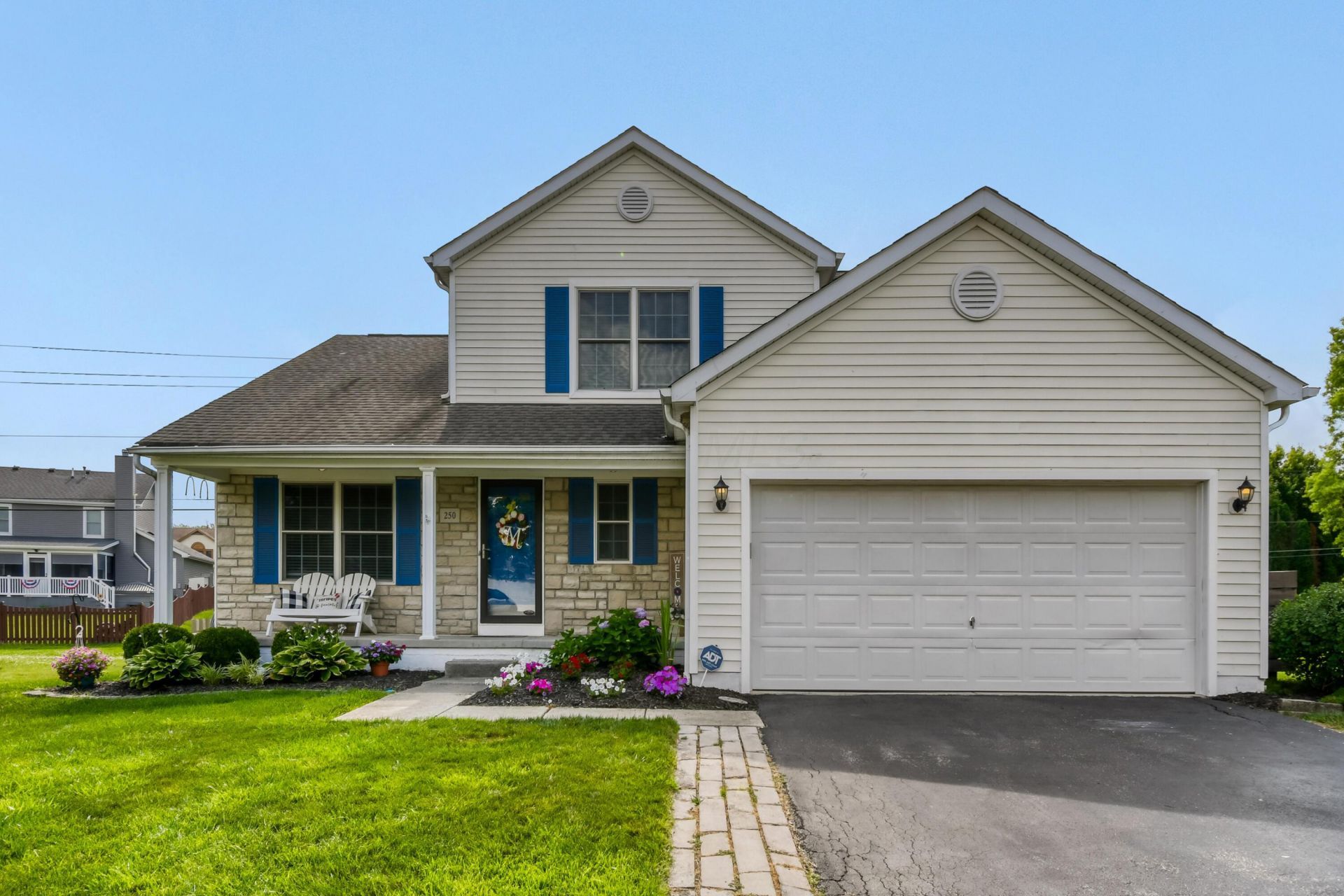 250 Hayfield Drive , Delaware, OH 43015 Main Photo