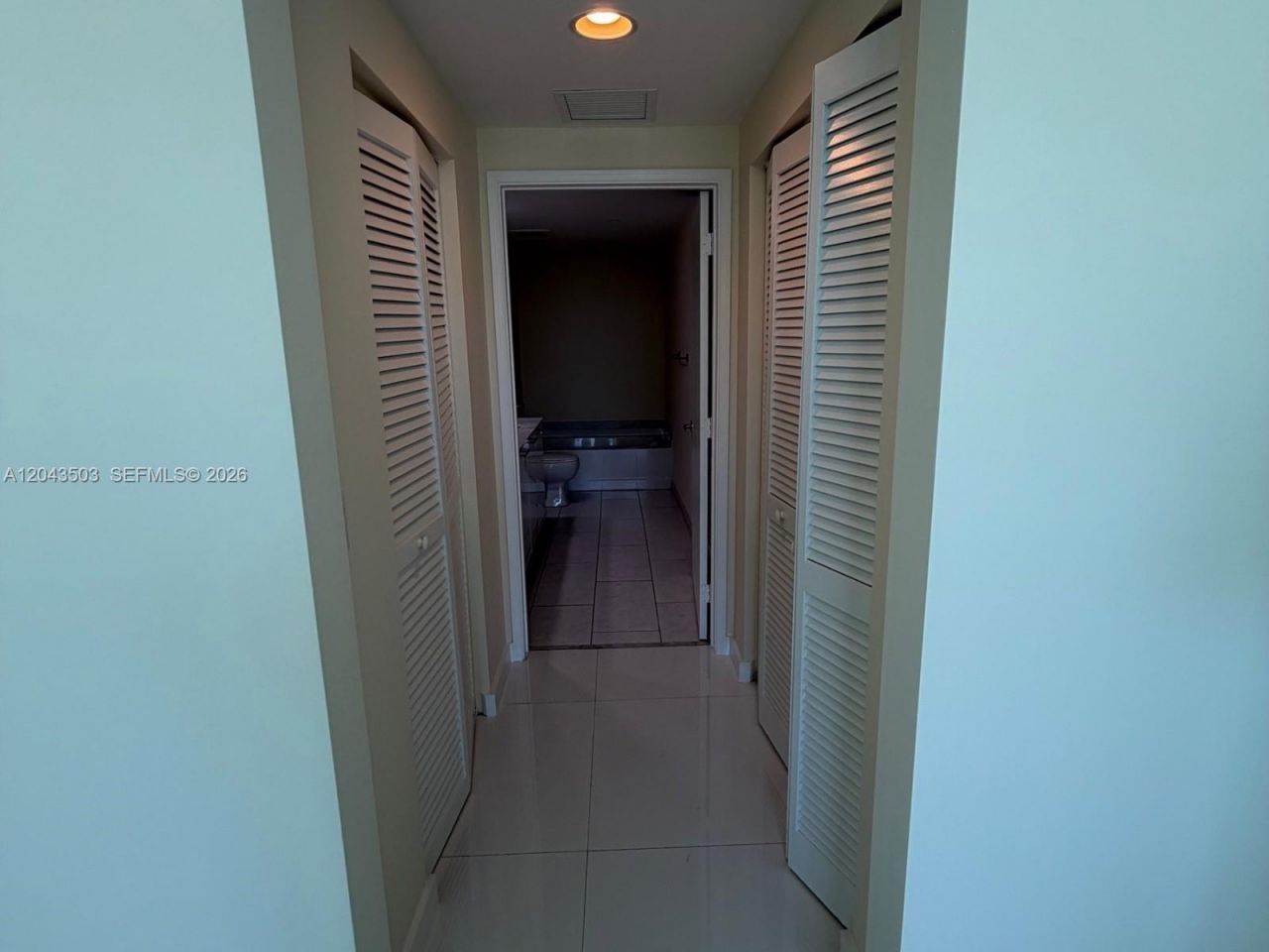 951 Brickell Ave, Unit 1206, Miami, FL 33131 Photo