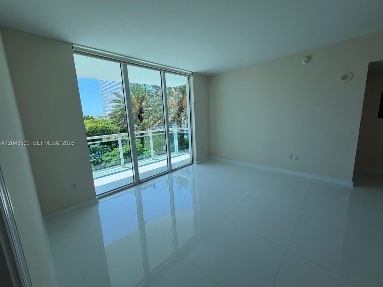 951 Brickell Ave, Unit 1206, Miami, FL 33131 Photo
